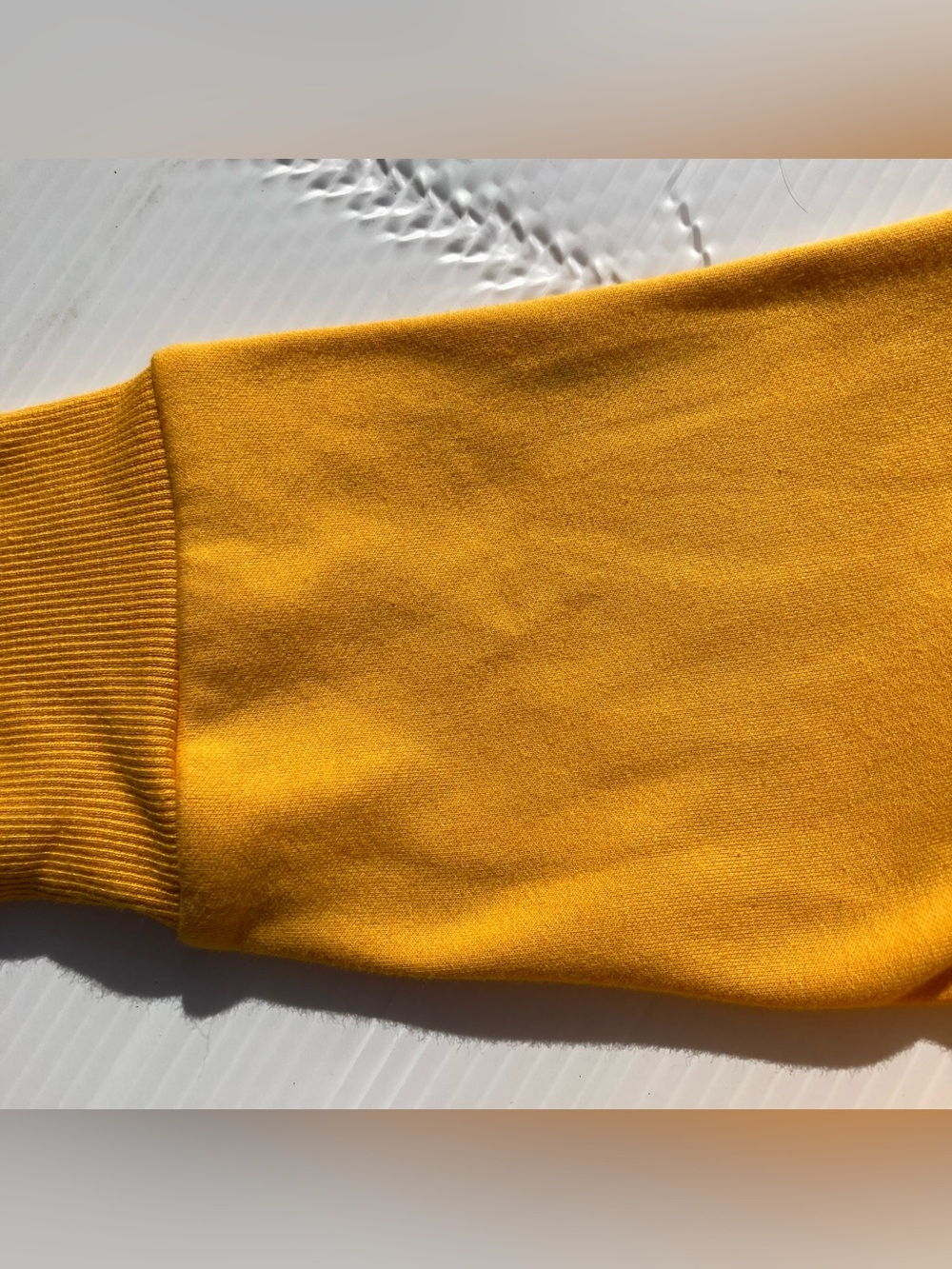 Athleta Triumph Game Point Sweatshirt Yellow Size Medium Women’s - Picture 6 of 8